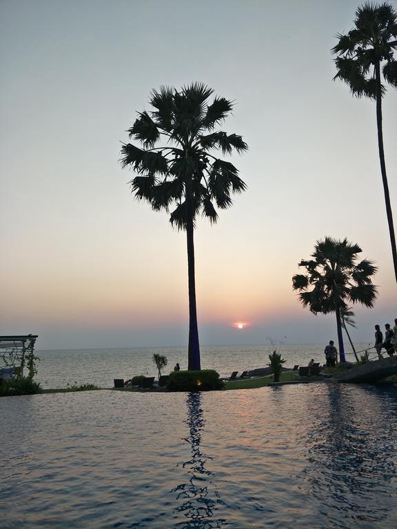The Palm Wongamat Beach Pattaya Exterior photo